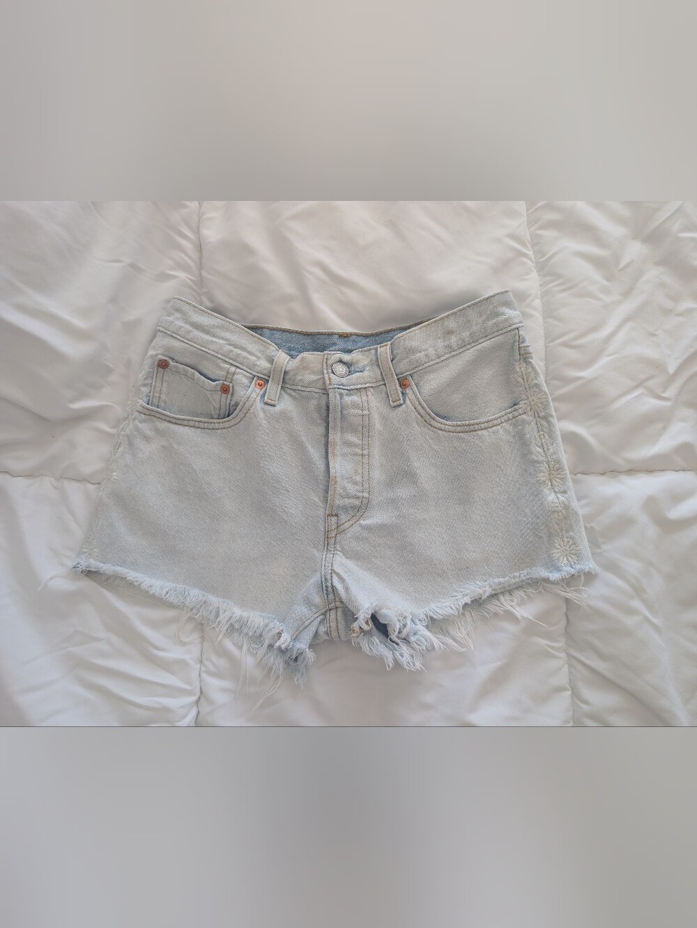 Levi’s Light Wash Denim Shorts | Vintage Style | Button Fly - Picture 1 of 5